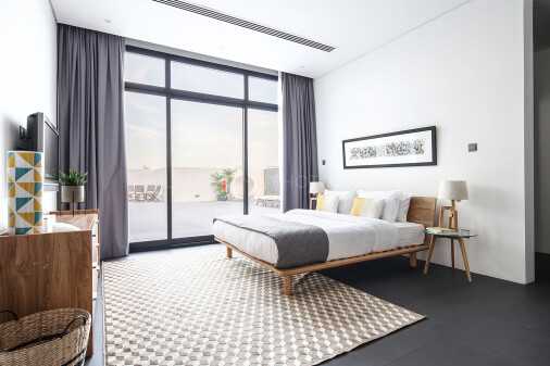 Real Estate Photography - Huge and Luxury Villa in Dubai