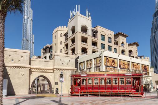 Louie Alma - Travel Photography, Dubai Boulevard Plaza