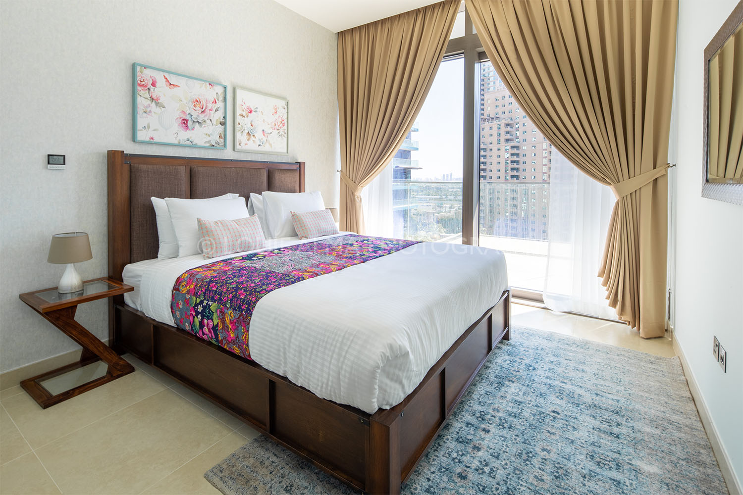 Real Estate Photography - High-rise Modern Apartment in Dubai Marina